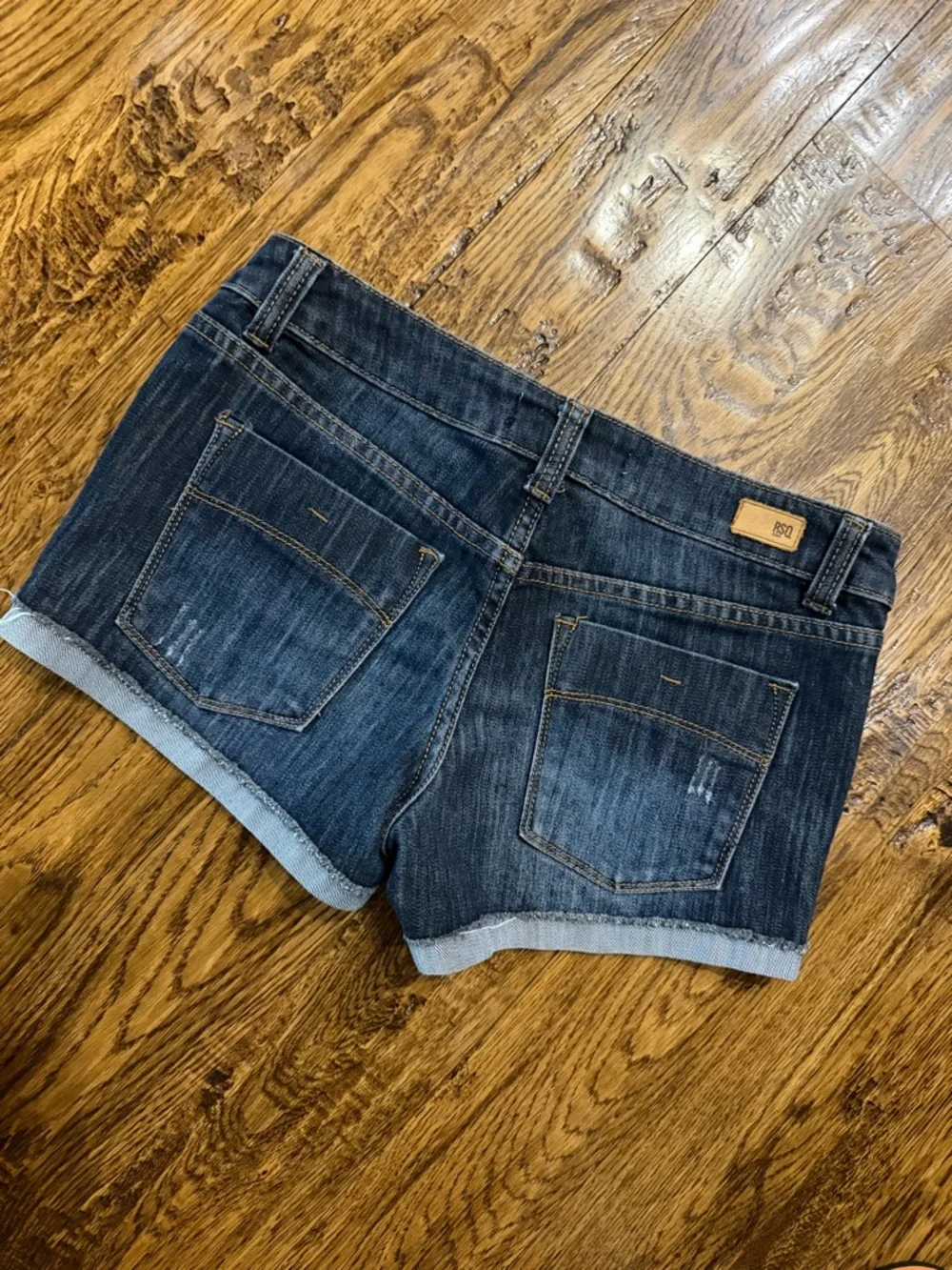 RSQ Dark Indigo Denim Roll-Cuff Women's Shorts - Picture 2 of 4